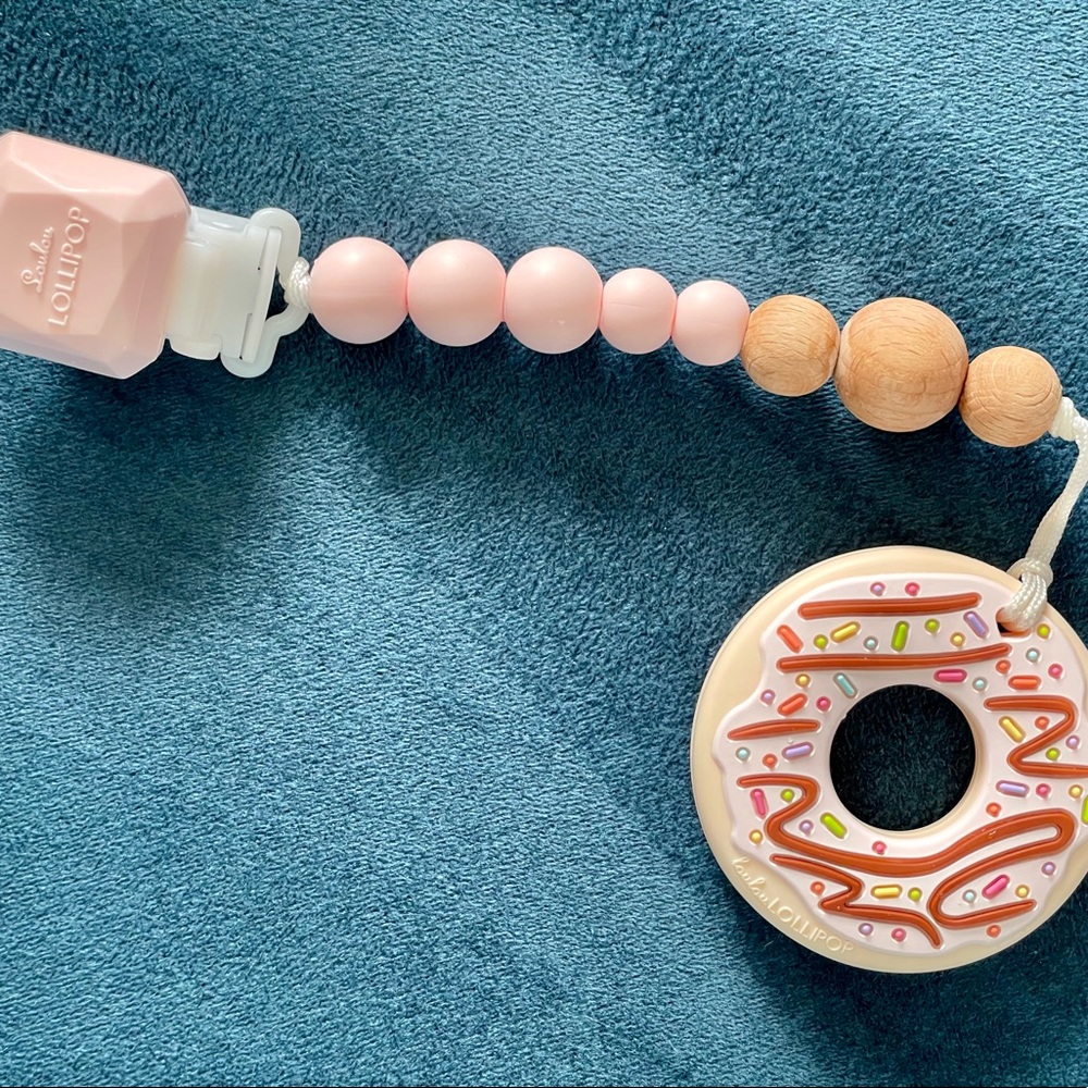 LOULOU LOLLIPOP SILICONE Pink Donut Baby Teether with Clip